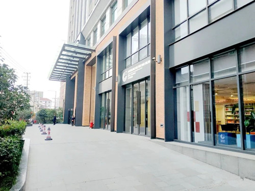 上海商务楼出租出售，很早诞生成熟的商业步行街