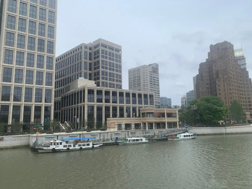 上海办公楼租赁，2座甲级办公楼东楼，西楼和商业体组成