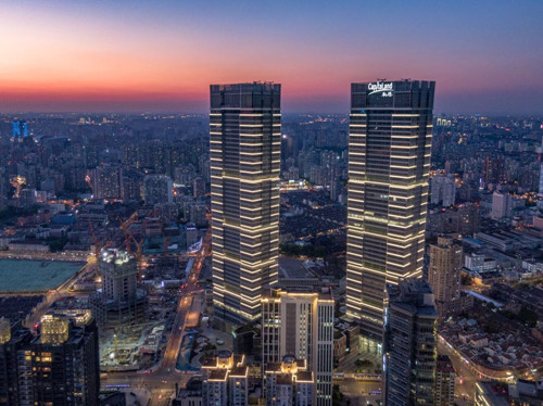 上海商务楼出租，270度眺望繁华陆家嘴天际线