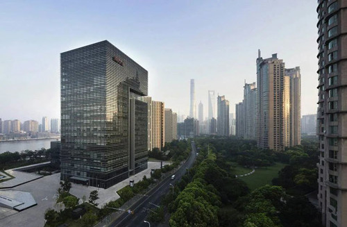 上海办公室租赁，步行15分钟即可到达4号线的塘桥站