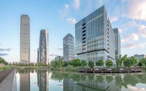 上海loft公寓出售，层高约4.5m 复式设计