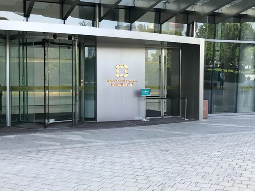 白玉兰广场办公楼大堂实景图片