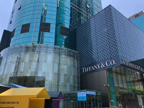 上海香港广场商务楼外观实景图