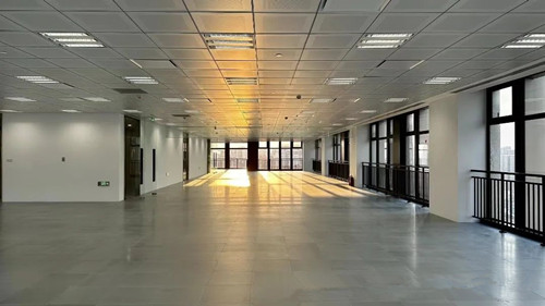 南京西路嘉禾中心新盘招租中---单层面积2500㎡办公室出租