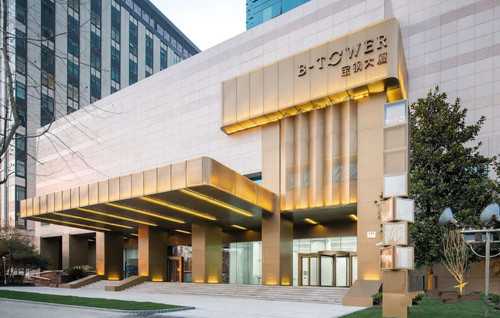 浦东新区宝钢大厦320平精装修带家具急租