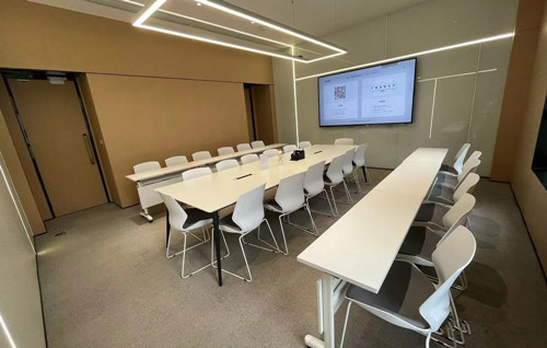 浦东陆家嘴软件园独栋1343平，精装修地铁上盖