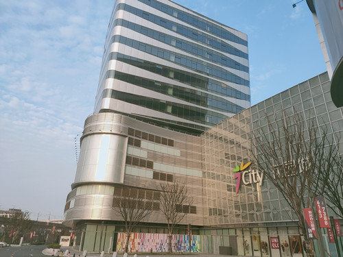 启帆路515号写字楼外观图片