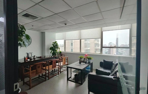 徐汇区兆丰环球大厦200平精装修带全套办公家具出租