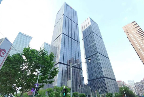 在陆家嘴50层的办公楼里办公是种什么体验