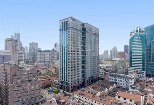 租办公室-外滩南京东路的一线江景写字楼