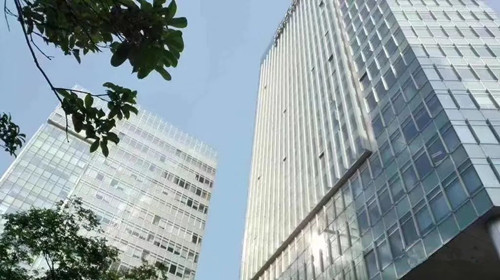 绿地海外滩中心写字楼外观图片
