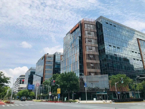 虹桥龙湖天街写字楼外观实拍图