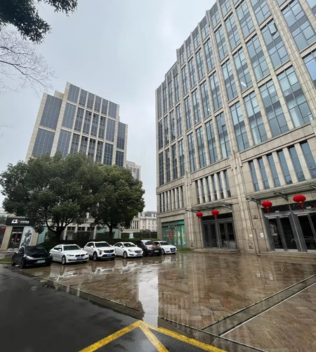云岭西路600弄办公楼园区实景图