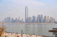 武汉第一高楼绿地中心远景图
