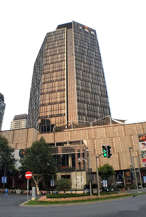 无限极大厦(原企业天地3号楼)办公楼坐落于上海市黄浦区湖滨路168号
