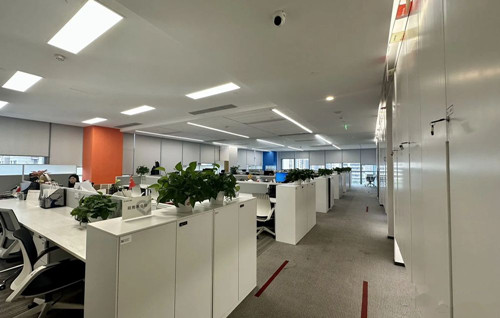 1759560850917399.jpg 1000x637c.jpg