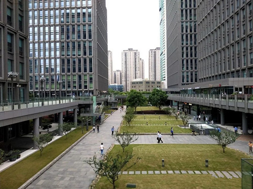 陆家嘴世纪金融广场出租率近90%
