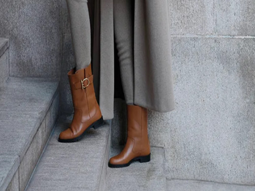 FERRAGAMO｜兴业太古汇踏上新靴，去赴约